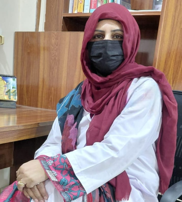 Dr. Farzana Naveed